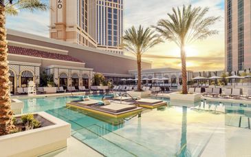 The Venetian® Resort Las Vegas 5* & Cirque du Soleil