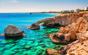 Nicholas Color Hotel 