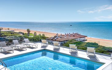 Tropic Park Hotel 4*