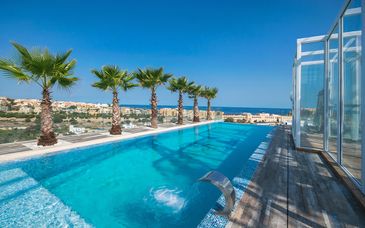 Adults Only: H Hotel 4*