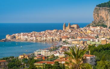 Autotour: Mediterrane Traumreise zwischen Inseln, Vulkanen und Meer