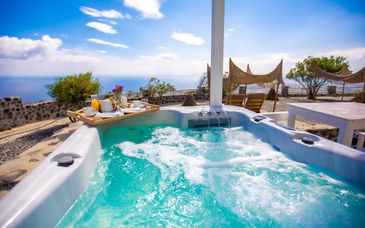 Phaos Santorini Suites 