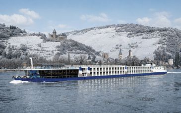 Weihnachtsmarkt-Kreuzfahrt auf der Donau und optional Clarion Hotel Vienna South