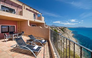 Occidental Pueblo Acantilado 4*