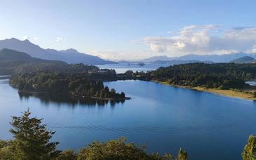 Escapada a Argentina: viñedos, lagos y cascadas con posible extensión a Patagonia