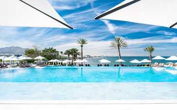 Crowne Plaza Muscat 4*