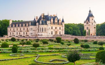 Circuito estrella para descubrir los Castillos del Loira en el Best Western Plus Hotel de la Cite Royale 4*