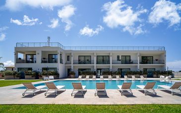 Ella Suites & Apartments
