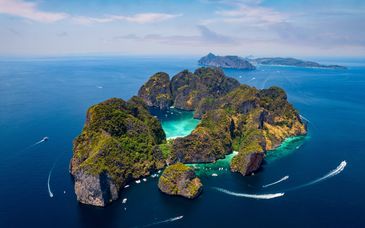 Kantary Bay Phuket 4*, Phi Phi Natural 4*, Sea Seeker Krabi 4* et extension possible au Radisson Suites Bangkok 4* 