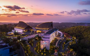 Arkamara Dijiwa Ubud 5* et Renaissance Bali Uluwatu Resort & Spa 5*