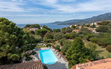 Hôtel Bartaccia 4* avec vols ou ferries 