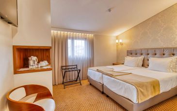 Hotel Lis Batalha 4*