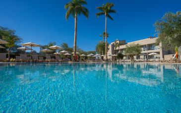 CNic Gemini Hotel 4*