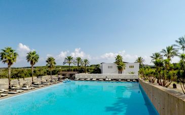 Baia dei Turchi Resort 4*
