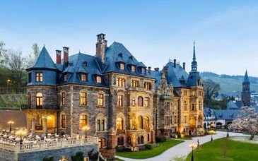 Schloss Lieser 5*, Autograph Collection