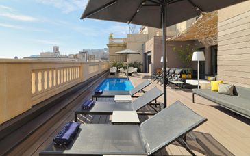 Hôtel H10 Urquinaona Plaza 4*