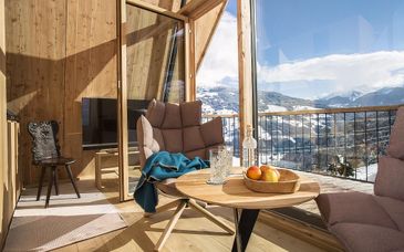 Hochleger Luxury Chalet Resort 5*