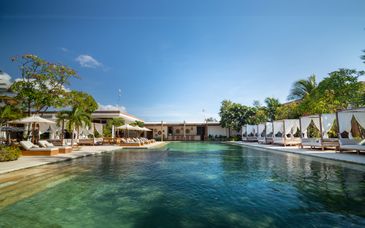 Asvara Villa Ubud 5*, Cocana Resorts Gili Trawangan 5*, Javana Royal Villas Seminyak 5*