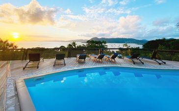 Anoli Lodges