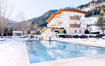 Alpenpalace Luxury Hideaway & Spa Retreat 5*