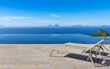 Maina Country Resort