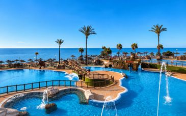 Holiday World Resort 4*