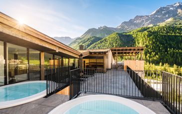 MyPARADIES 4*