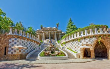 Hotel 5* con bus turistico, flamenco e capolavori di Gaudí