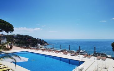 Hotel Roger de flor by Seleqtta 4*