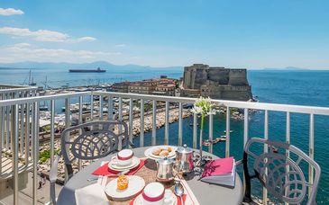 Hotel Royal Continental Napoli 4* con possibile estensione al So' Lifestyle Hotel 4*