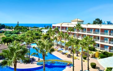 Hotel Baia Grande 4*