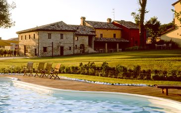 Ca’ Virginia Country House con autotour delle Marche
