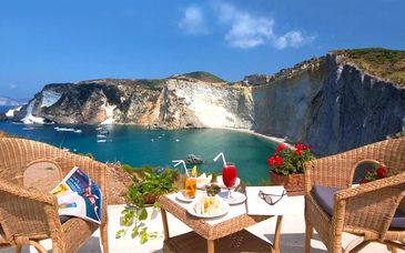 Grand Hotel Chiaia di Luna 4*