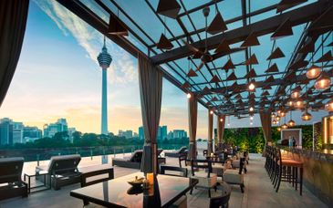 Hotel Stripes Kuala Lumpur 5* + Tanjong Jara Resort 5* + optioneel Dusit Thani Laguna Singapore 5*