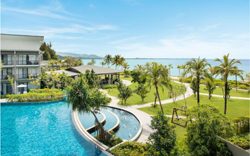 Duo: Le Meridien Phuket Mai Khao Beach Resort 5* & Pullman Khao Lak Resort 5