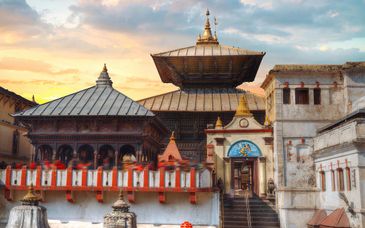 9 night tour: From Kathmandu to Lumbin in 4* & 5* hotels