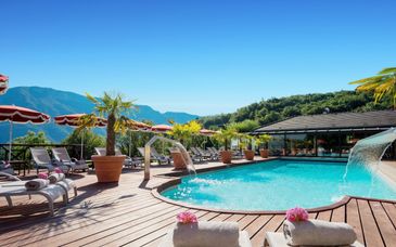 Hotel Les Trésoms Lake & Spa 4* 