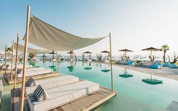 Cocooning Suites By Blue Carpet