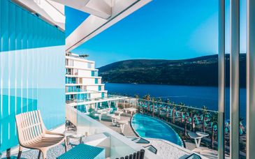 Carine Hotel Kumbor 4*