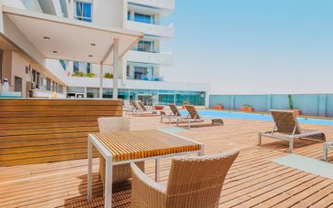 Duo: H10 Art Gallery 4* & Balneario Playa de Comarruga 4*