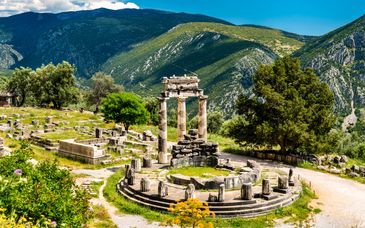 4-8 night road trip: The Greek escape