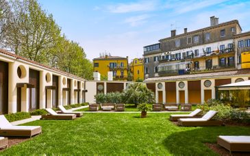 Hotel Indigo Venice Sant'Elena 4*