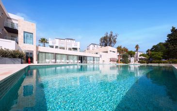 Urban Valley Resort & Spa 4*