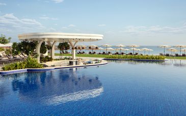 The St. Regis Al Mouj Muscat Resort 5* & optional stay at Indigo Jabal Akhdar 4*