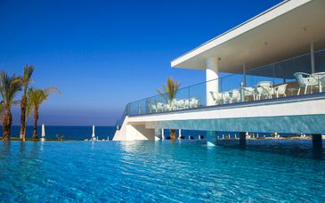 King Evelthon Beach Hotel Resort 5*