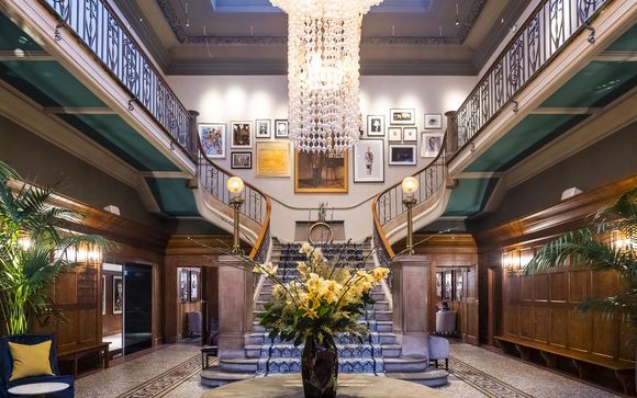 The Dixon Tower Bridge, Autograph Collection 4*