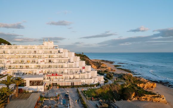 Monicca Collection Suites & Residences 4*