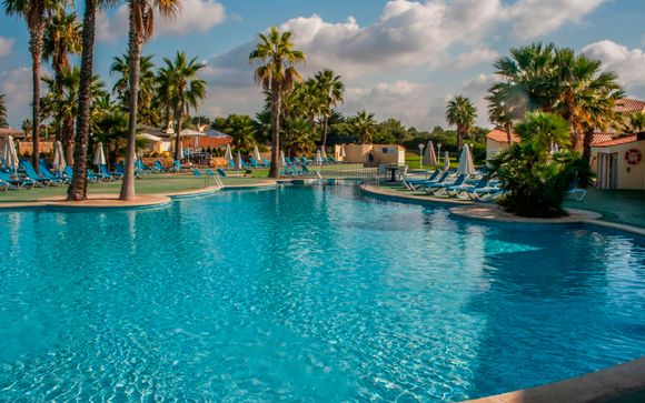 Poussez les portes de l'hôtel Marinda Garden.