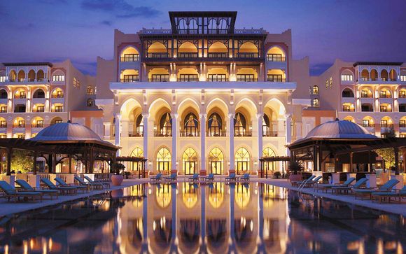 Poussez les portes du Shangri-La Hotel, Qaryat Al Beri 5*