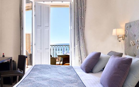 Poussez les portes de l'hôtel La Pérouse 4*